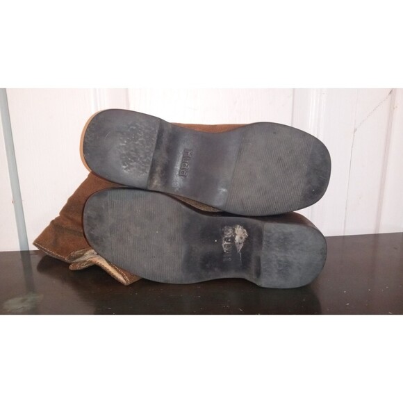 Mudd round toe front brown faux leather boots - Picture 4 of 8